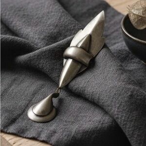 Sculptural Mid-Century Modernist Teardrop Brooch